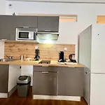 Apartment Beautiful 2 Bedroom In Downtown *
