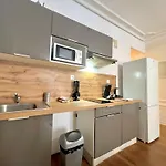 Beautiful 2 Bedroom In Downtown Apartment Poitiers