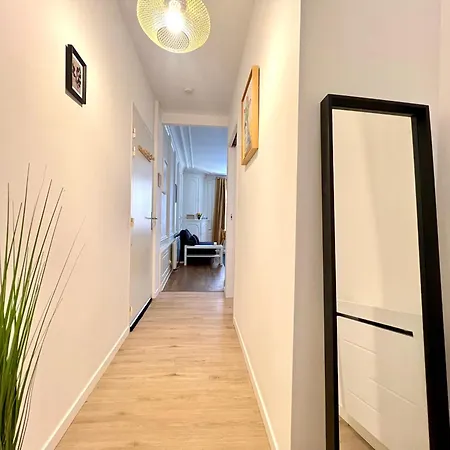 Beautiful 2 Bedroom In Downtown * Poitiers