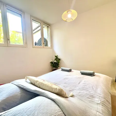 Beautiful 2 Bedroom In Downtown Poitiers