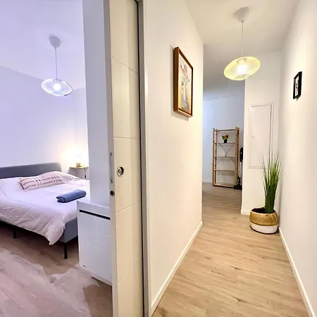 Beautiful 2 Bedroom In Downtown * Poitiers