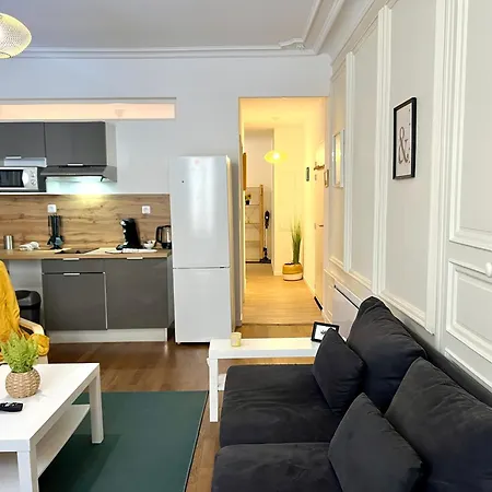 Beautiful 2 Bedroom In Downtown Appartement